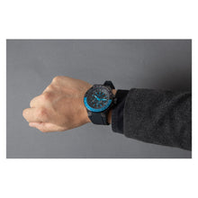 Cargar imagen en el visor de la galería, RELOJ DEPORTIVO PARA HOMBRE INVICTA AVIATOR 39298 - NEGRO