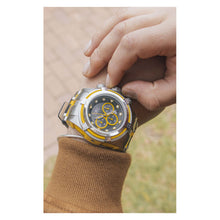 Cargar imagen en el visor de la galería, RELOJ CLÁSICO PARA HOMBRE INVICTA BOLT 43791 - AMARILLO, NEGRO, ACERO